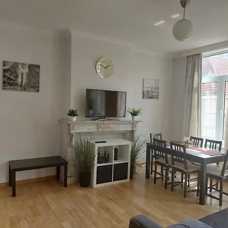 Charming 1-Bedroom Apartment Bruxelles Extérieur photo